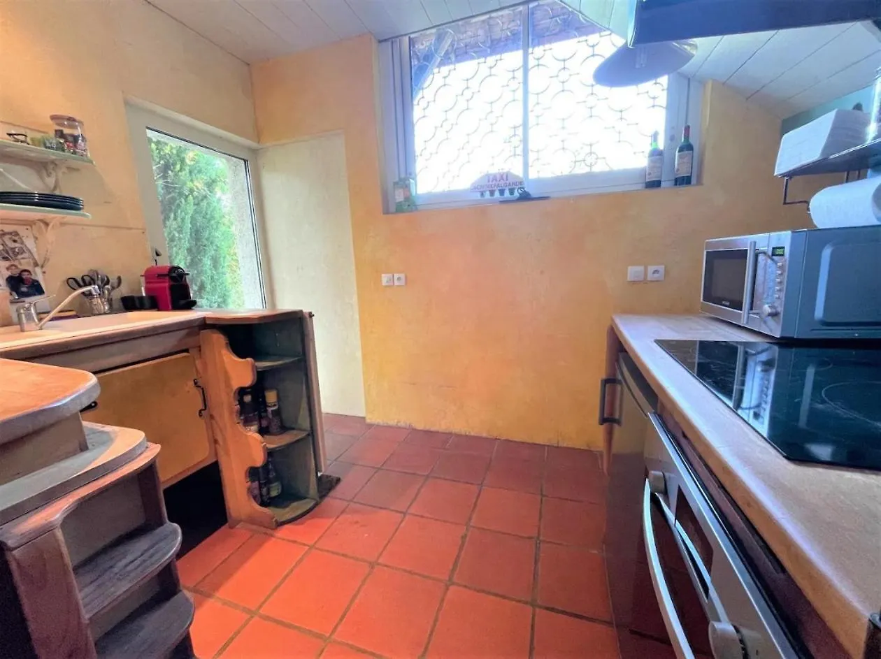 Logement A Toulouse Dans Un Ecrin De Verdure Hotel 0*,